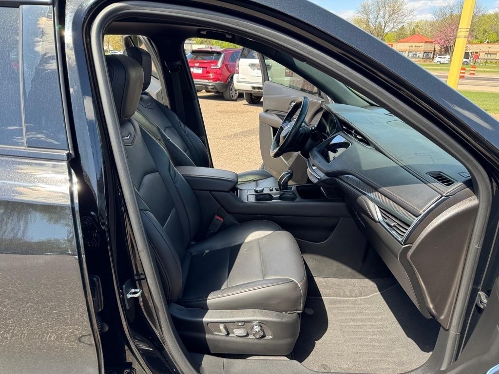 Cadillac XT4 AWD 4dr Sport 2019