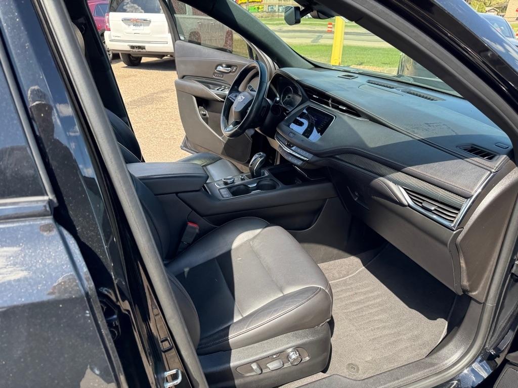 Cadillac XT4 AWD 4dr Sport 2019