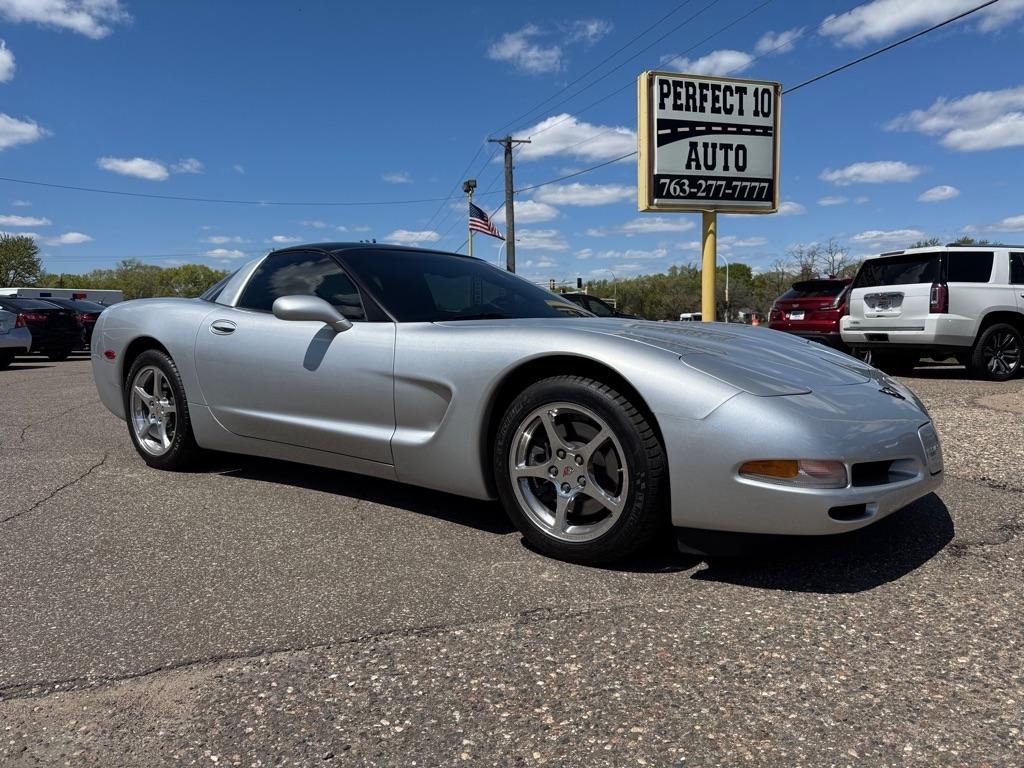 Chevrolet Corvette 2dr Cpe 2001