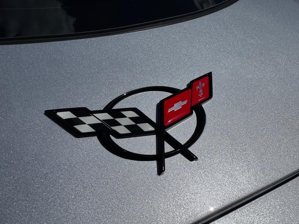 Chevrolet Corvette 2dr Cpe 2001