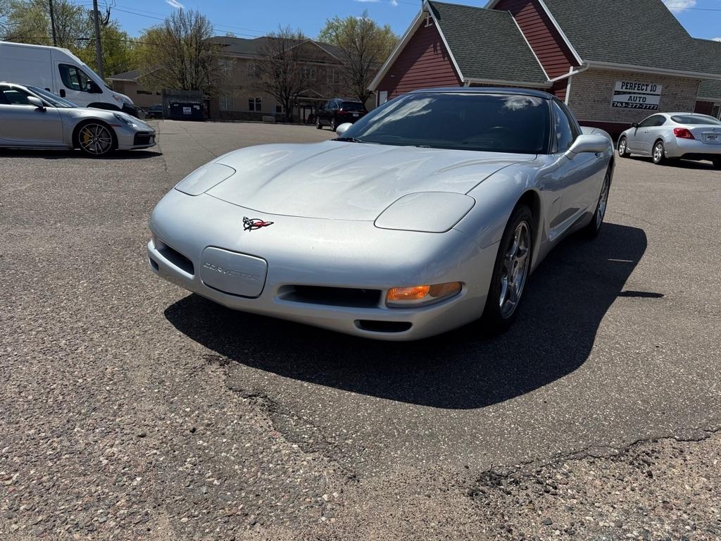 Chevrolet Corvette 2dr Cpe 2001