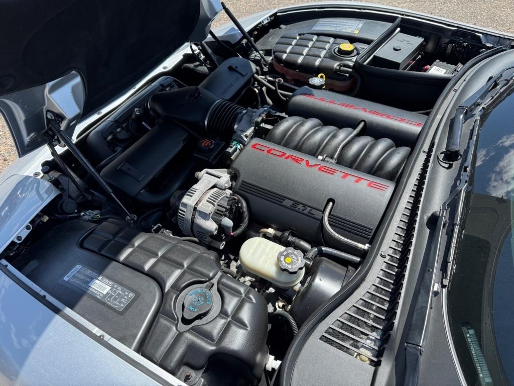 Chevrolet Corvette 2dr Cpe 2001