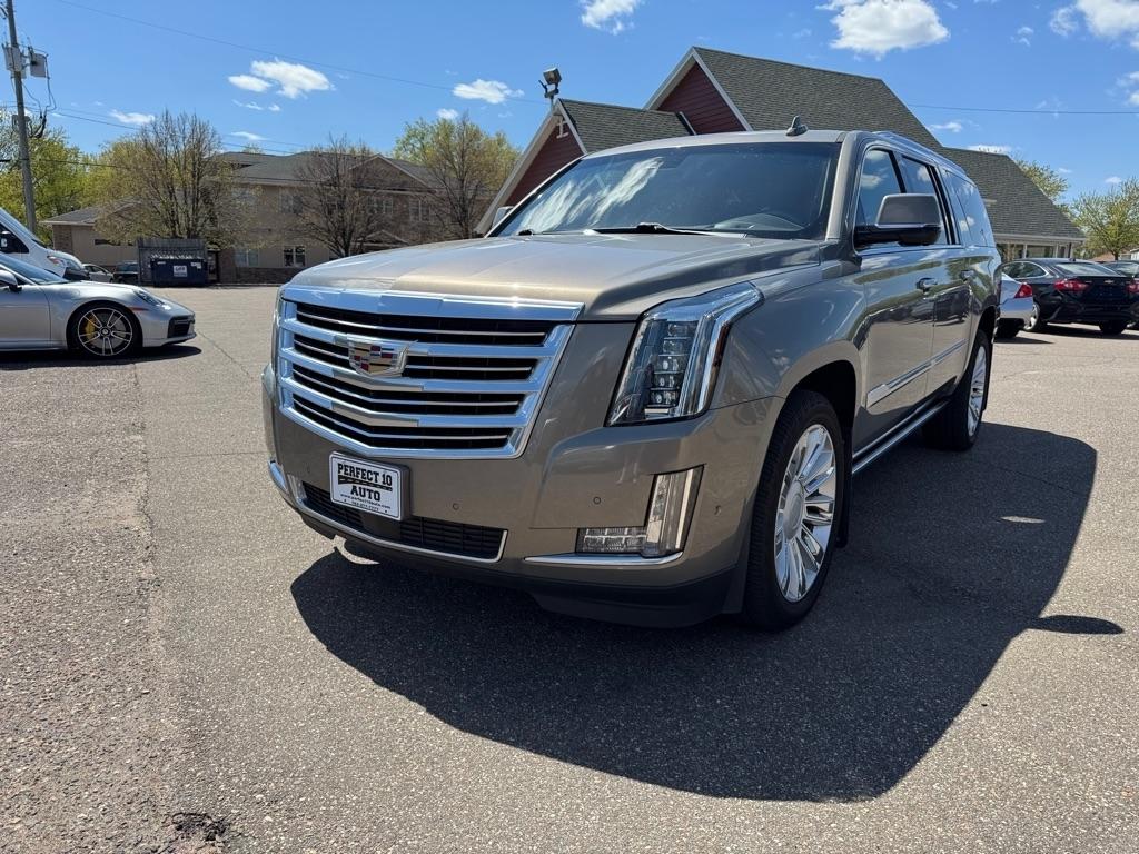 Cadillac Escalade ESV 4WD 4dr Platinum 2019