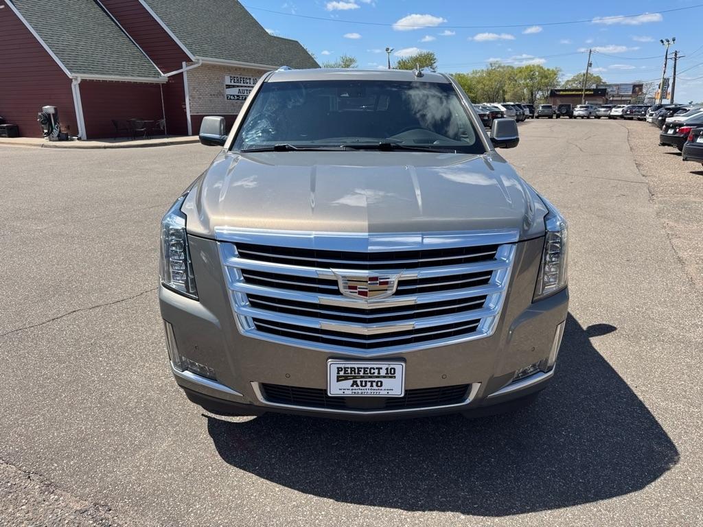 Cadillac Escalade ESV 4WD 4dr Platinum 2019