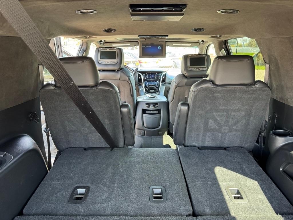 Cadillac Escalade ESV 4WD 4dr Platinum 2019