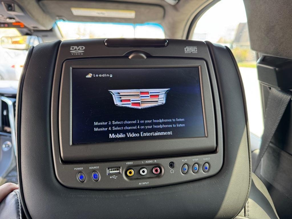 Cadillac Escalade ESV 4WD 4dr Platinum 2019