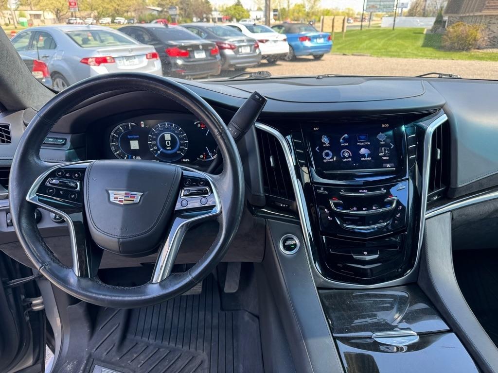 Cadillac Escalade ESV 4WD 4dr Platinum 2019