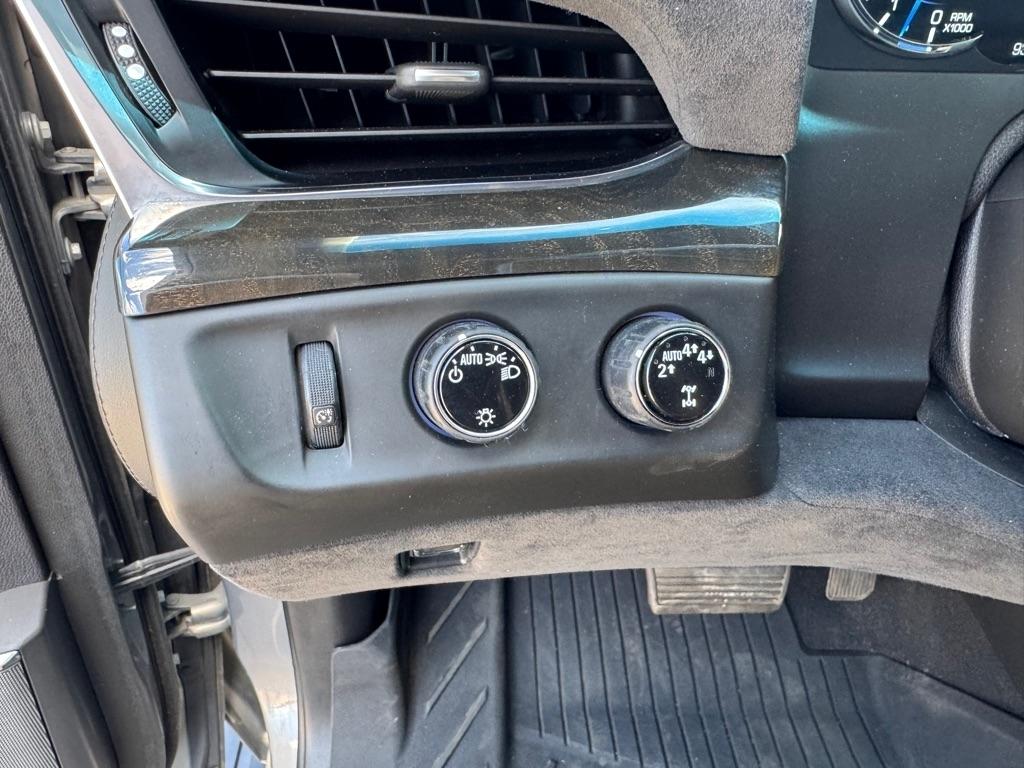 Cadillac Escalade ESV 4WD 4dr Platinum 2019