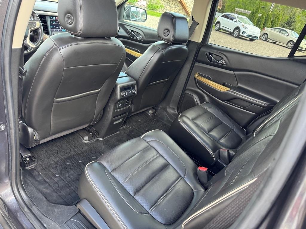 GMC Acadia AWD 4dr Denali 2017