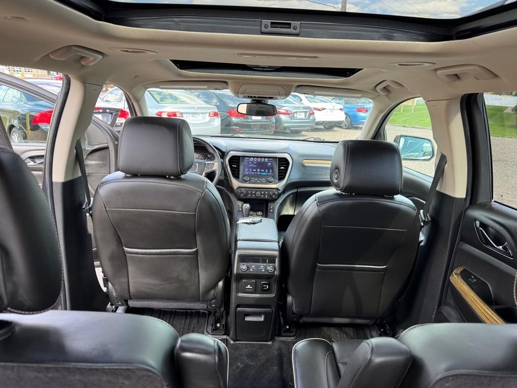 GMC Acadia AWD 4dr Denali 2017