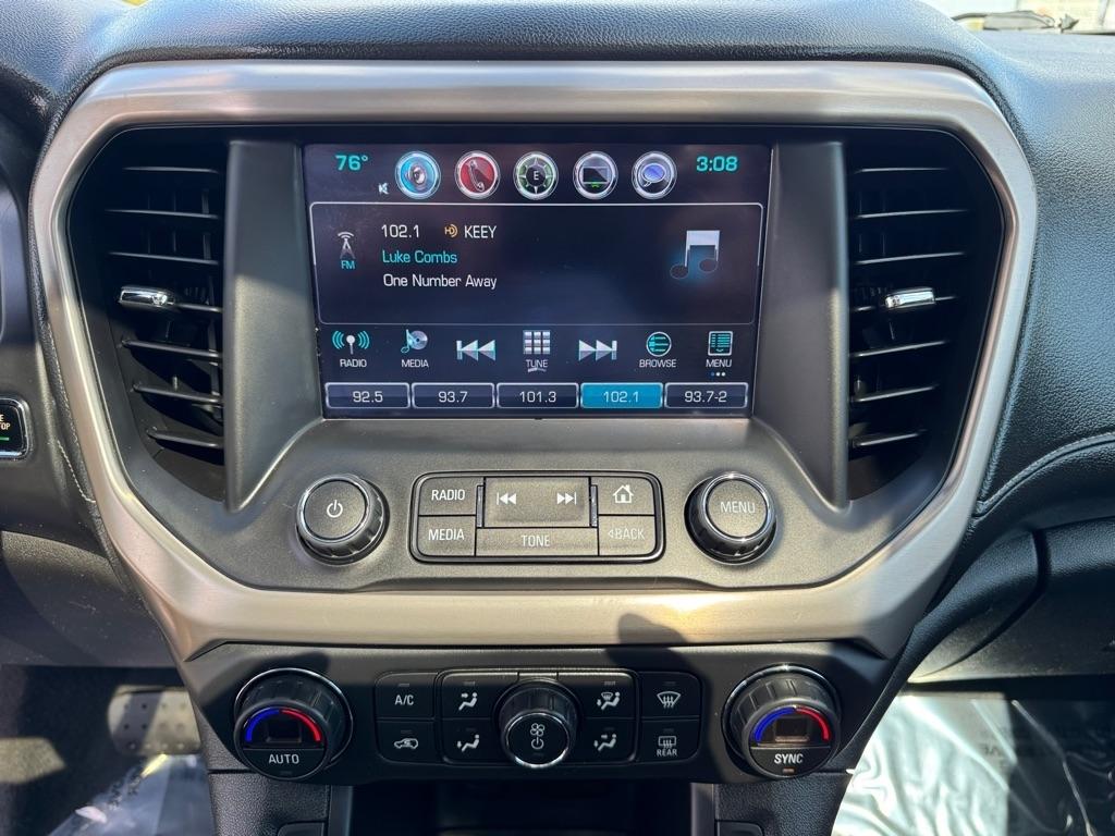GMC Acadia AWD 4dr Denali 2017