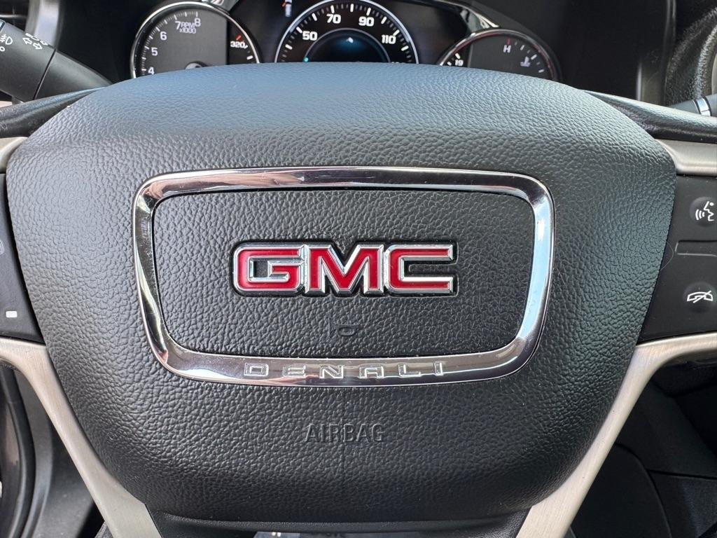 GMC Acadia AWD 4dr Denali 2017