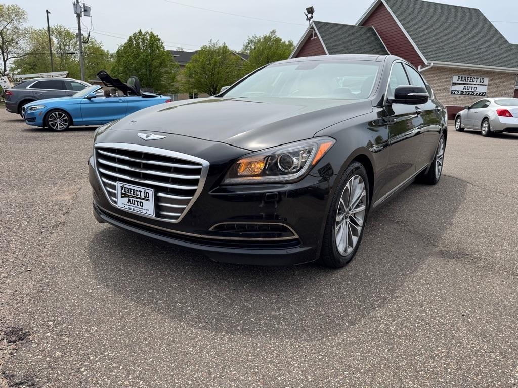 Hyundai Genesis 4dr Sdn V6 3.8L AWD 2015