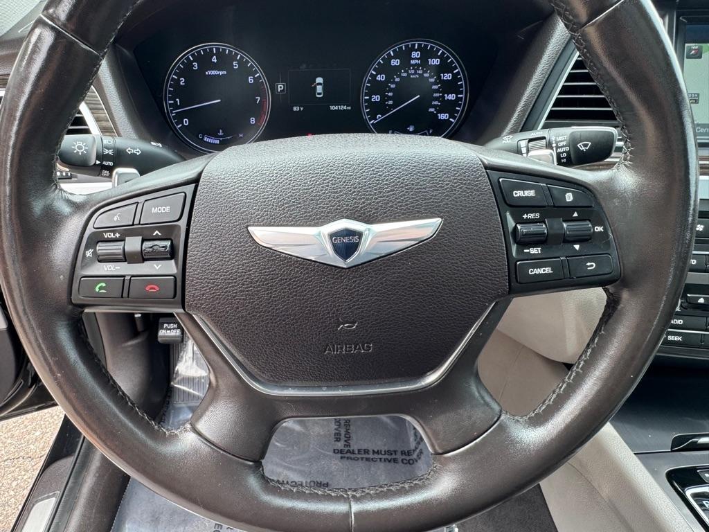Hyundai Genesis 4dr Sdn V6 3.8L AWD 2015