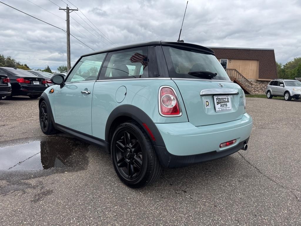 MINI Cooper Hardtop 2dr Cpe 2012