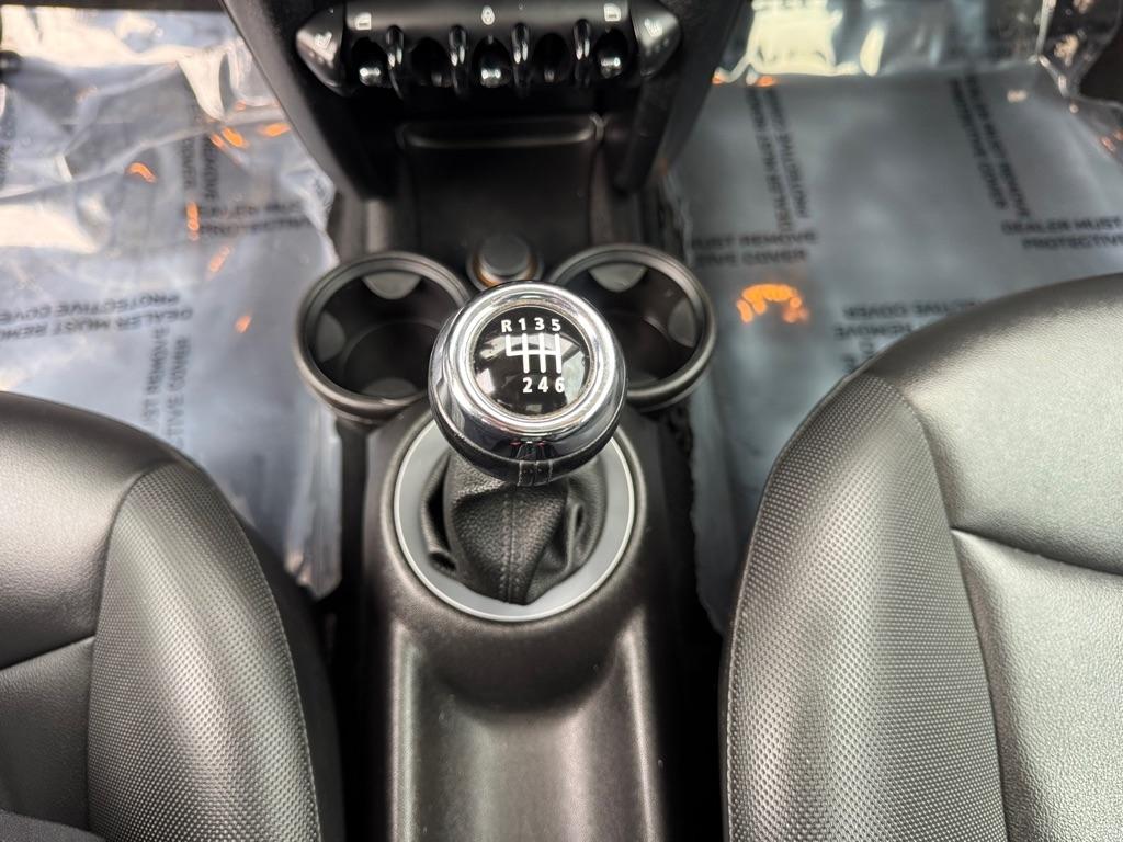 MINI Cooper Hardtop 2dr Cpe 2012