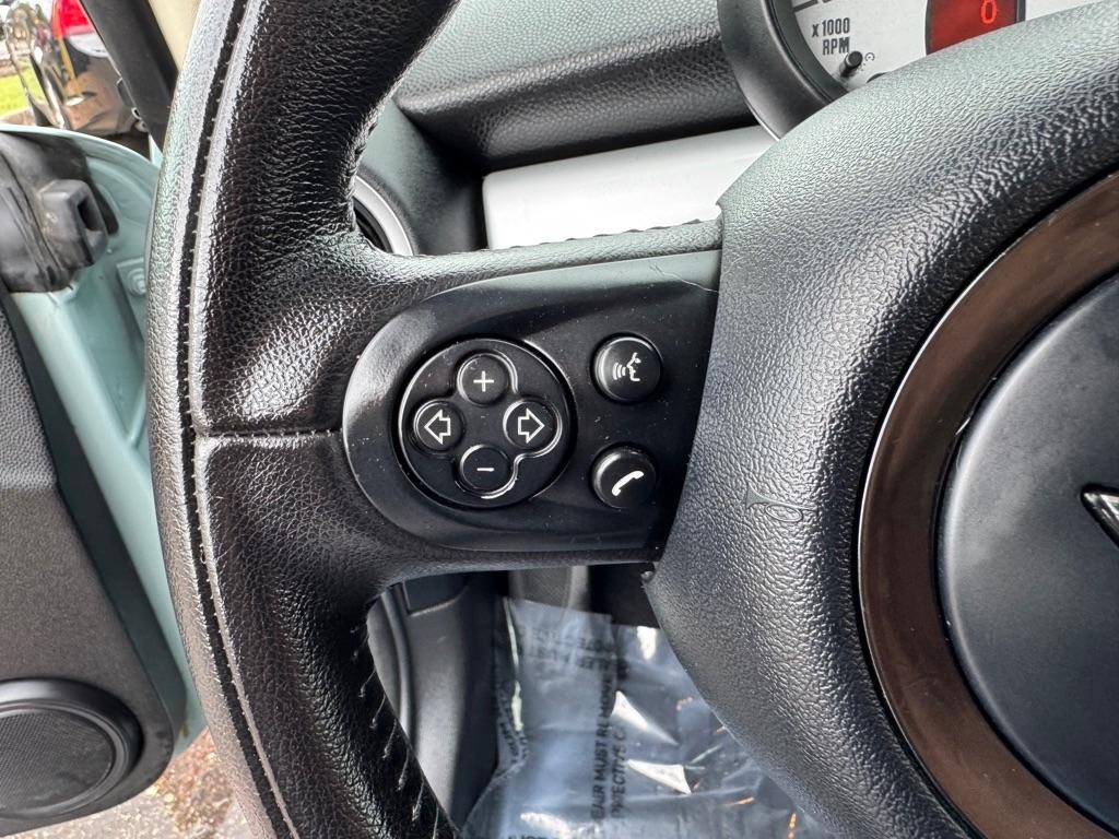 MINI Cooper Hardtop 2dr Cpe 2012
