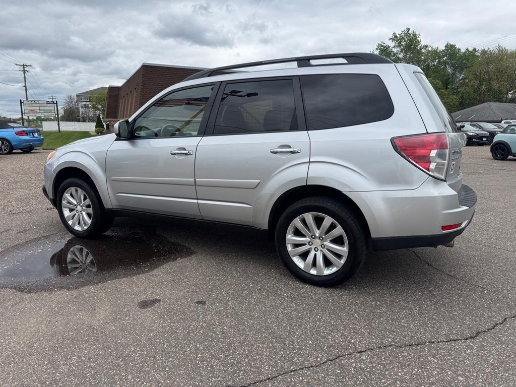 Subaru Forester 4dr Auto 2.5X Premium w/All-Weather Pkg 2011