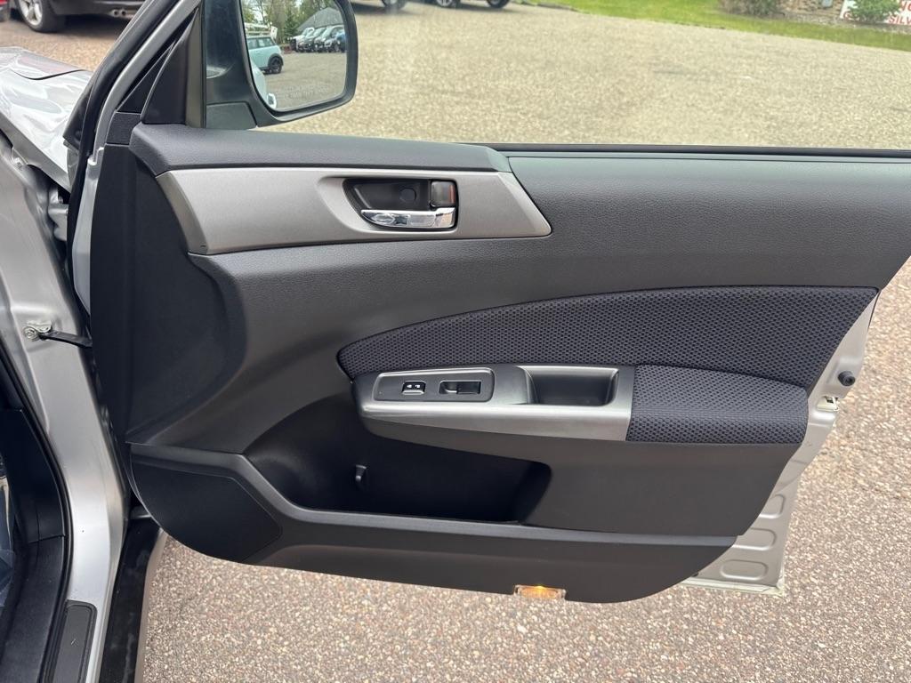 Subaru Forester 4dr Auto 2.5X Premium w/All-Weather Pkg 2011