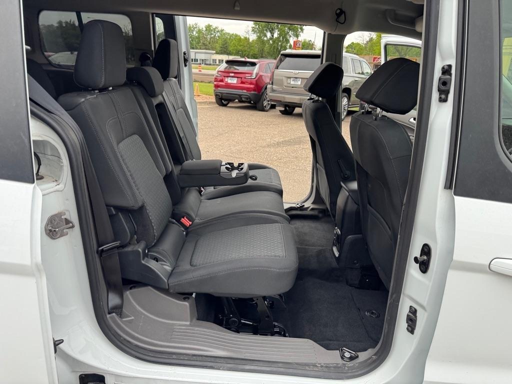 Ford Transit Connect Wagon XLT LWB w/Rear Symmetrical Doors 2022