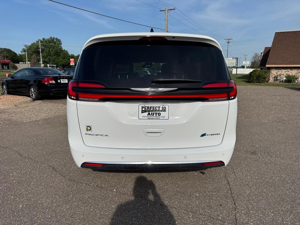 Chrysler Pacifica Hybrid Select FWD 2024