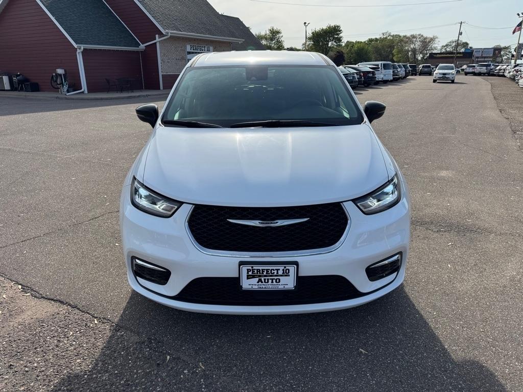 Chrysler Pacifica Hybrid Select FWD 2024