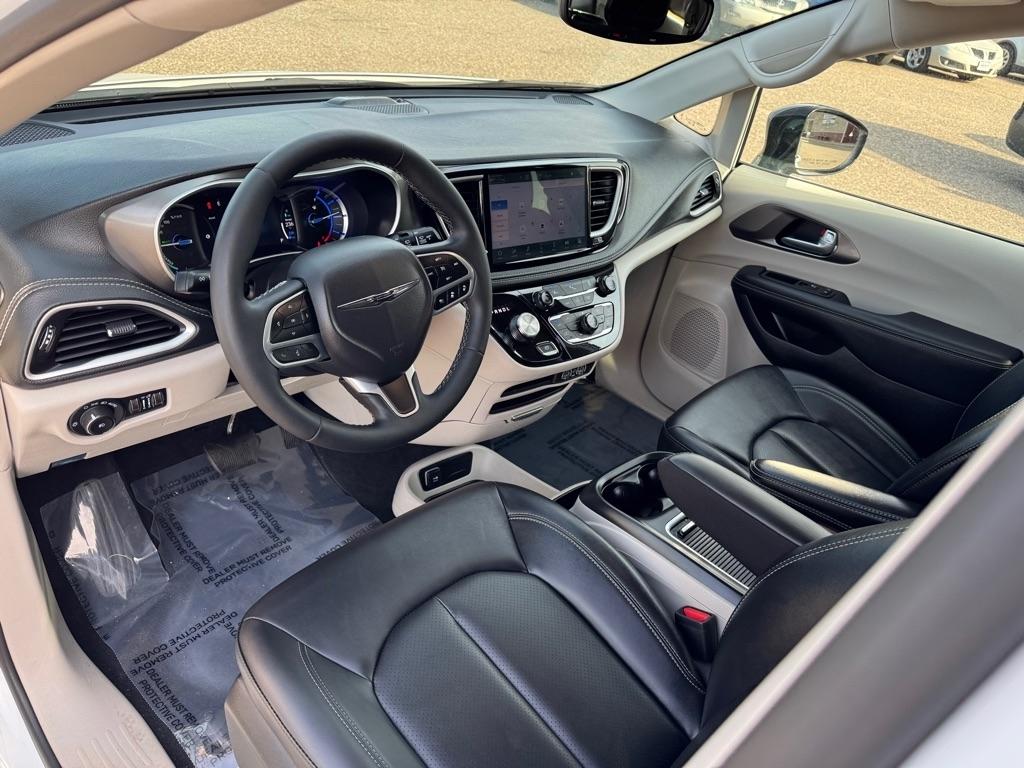 Chrysler Pacifica Hybrid Select FWD 2024