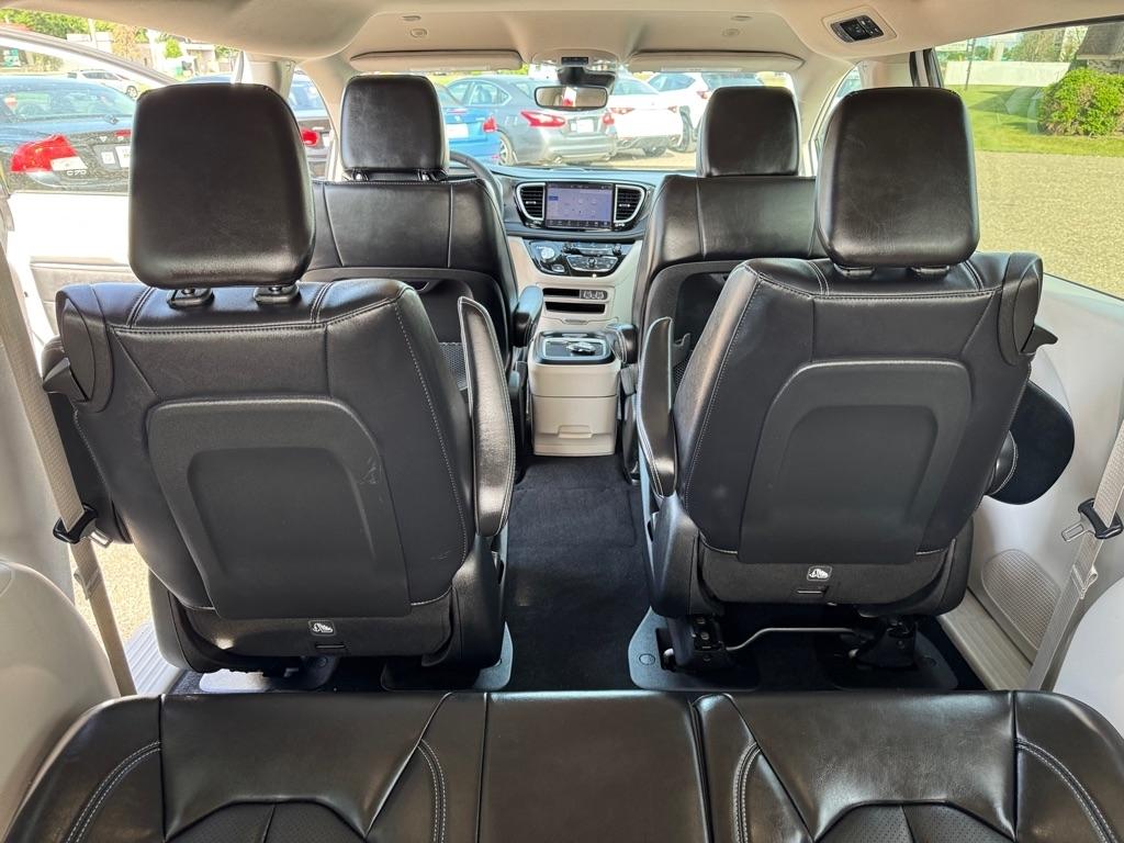 Chrysler Pacifica Hybrid Select FWD 2024