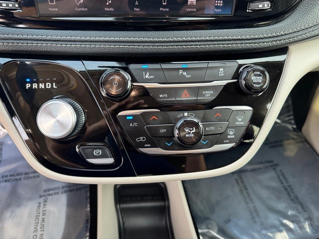 Chrysler Pacifica Hybrid Select FWD 2024