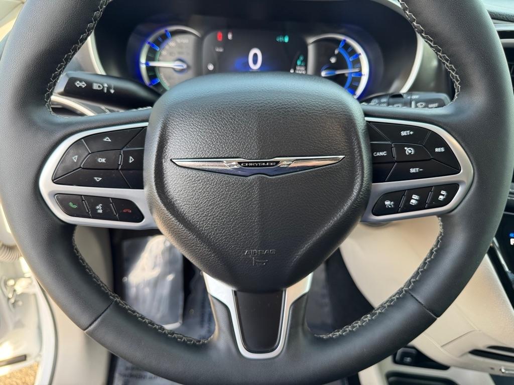 Chrysler Pacifica Hybrid Select FWD 2024