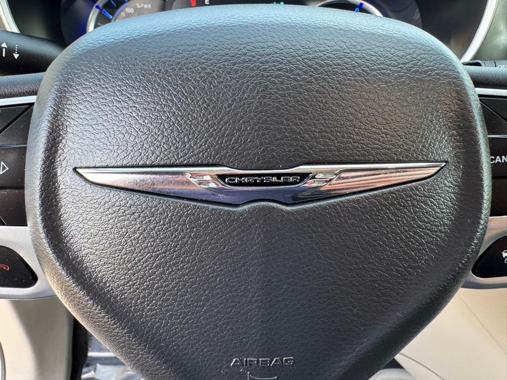 Chrysler Pacifica Hybrid Select FWD 2024
