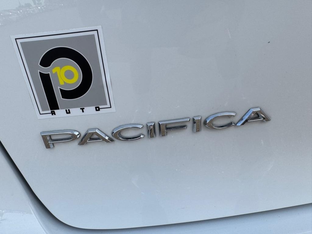 Chrysler Pacifica Hybrid Select FWD 2024