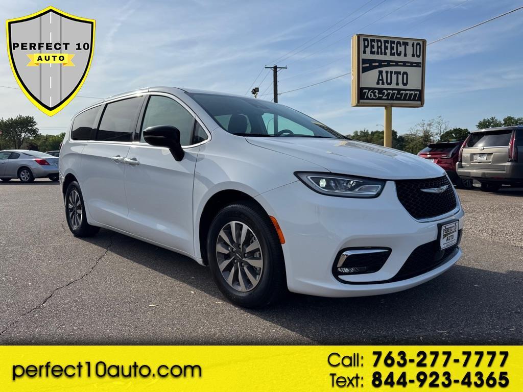 Chrysler Pacifica Hybrid Select FWD 2024