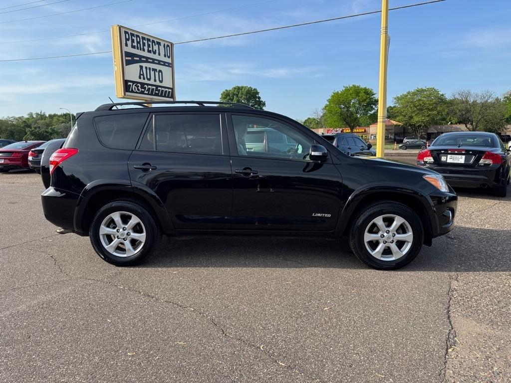 Toyota RAV4 4WD 4dr 4-cyl 4-Spd AT Ltd (Natl) 2011