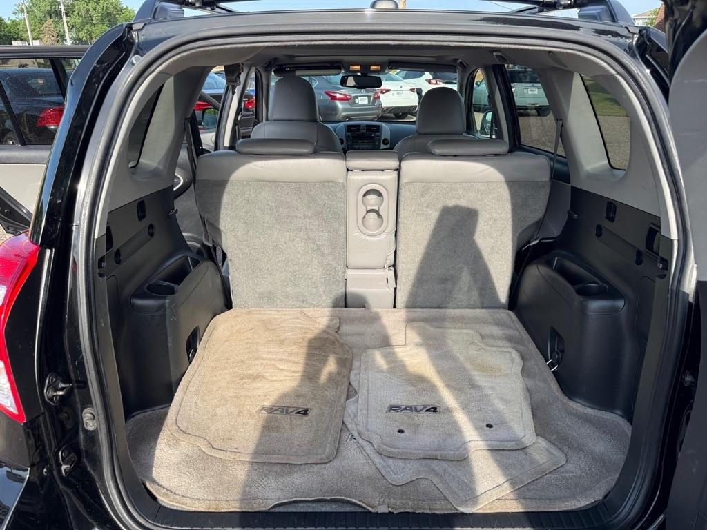 Toyota RAV4 4WD 4dr 4-cyl 4-Spd AT Ltd (Natl) 2011