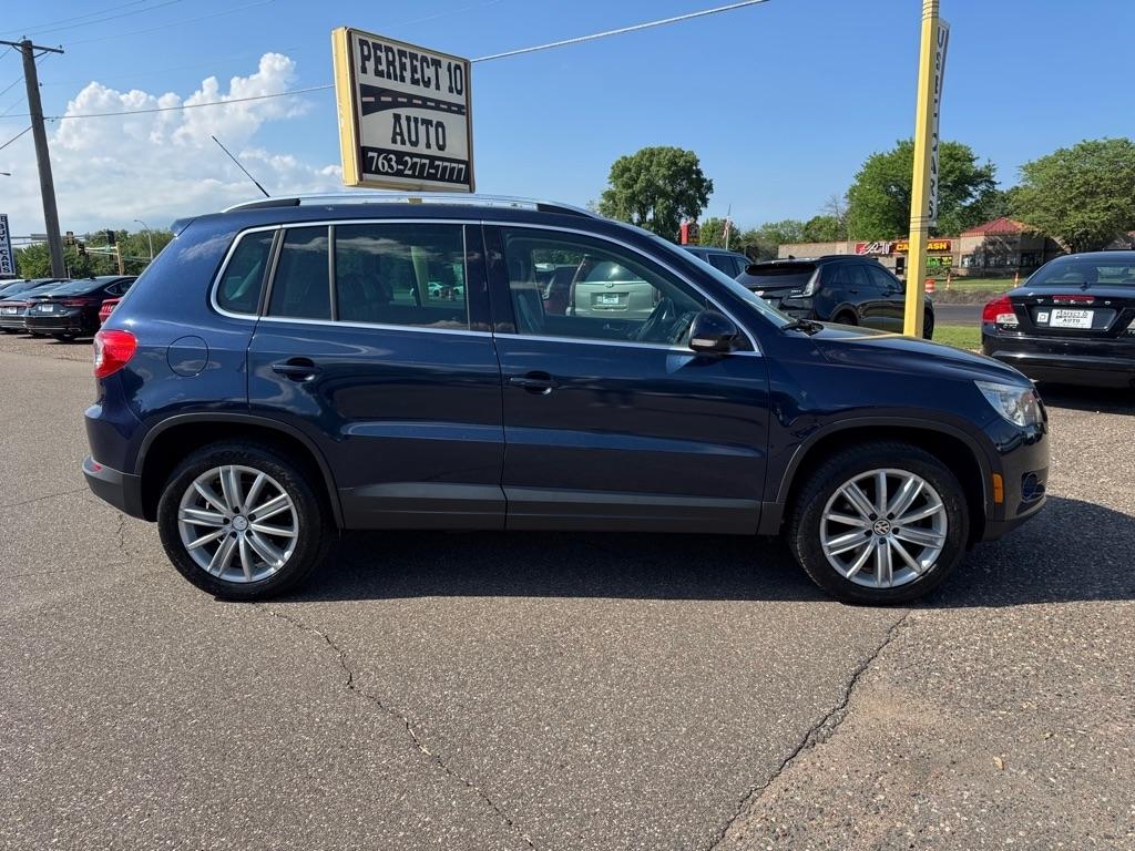 Volkswagen Tiguan 4WD 4dr S 4Motion 2011
