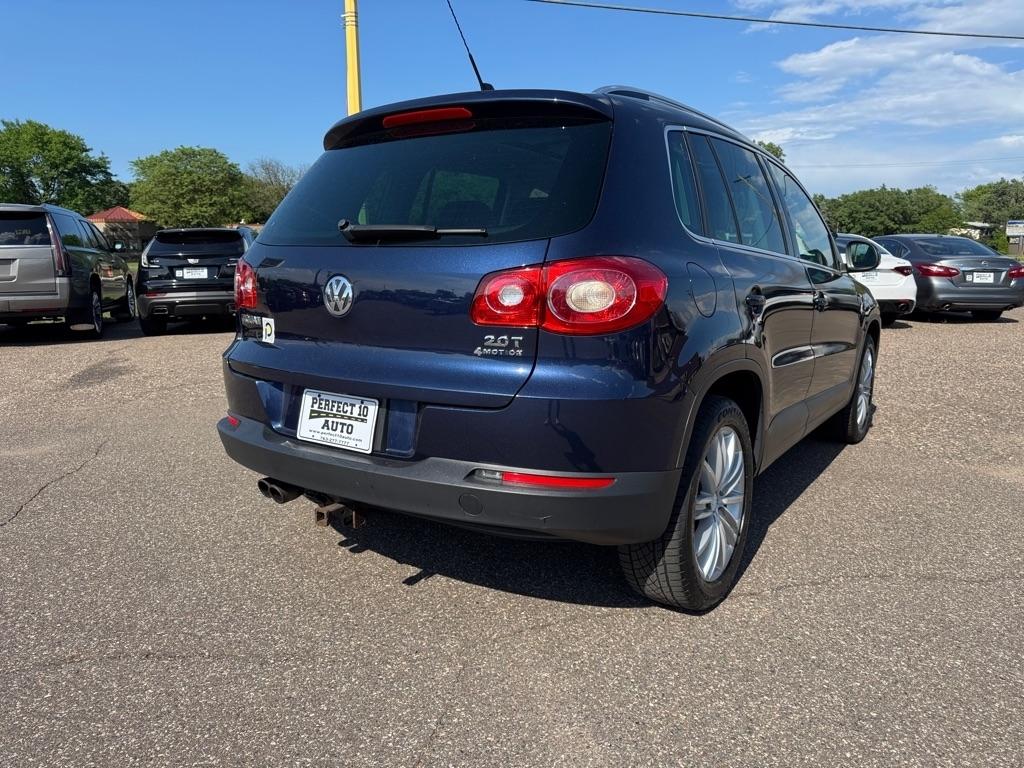 Volkswagen Tiguan 4WD 4dr S 4Motion 2011