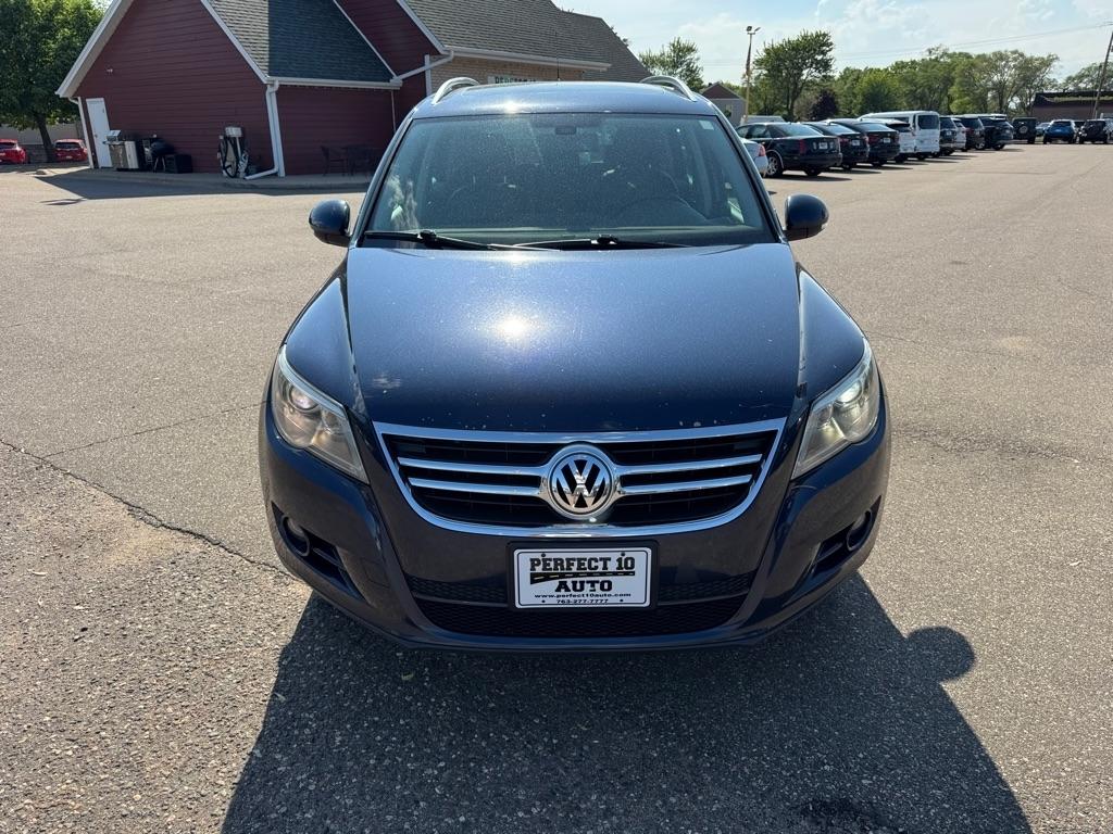 Volkswagen Tiguan 4WD 4dr S 4Motion 2011