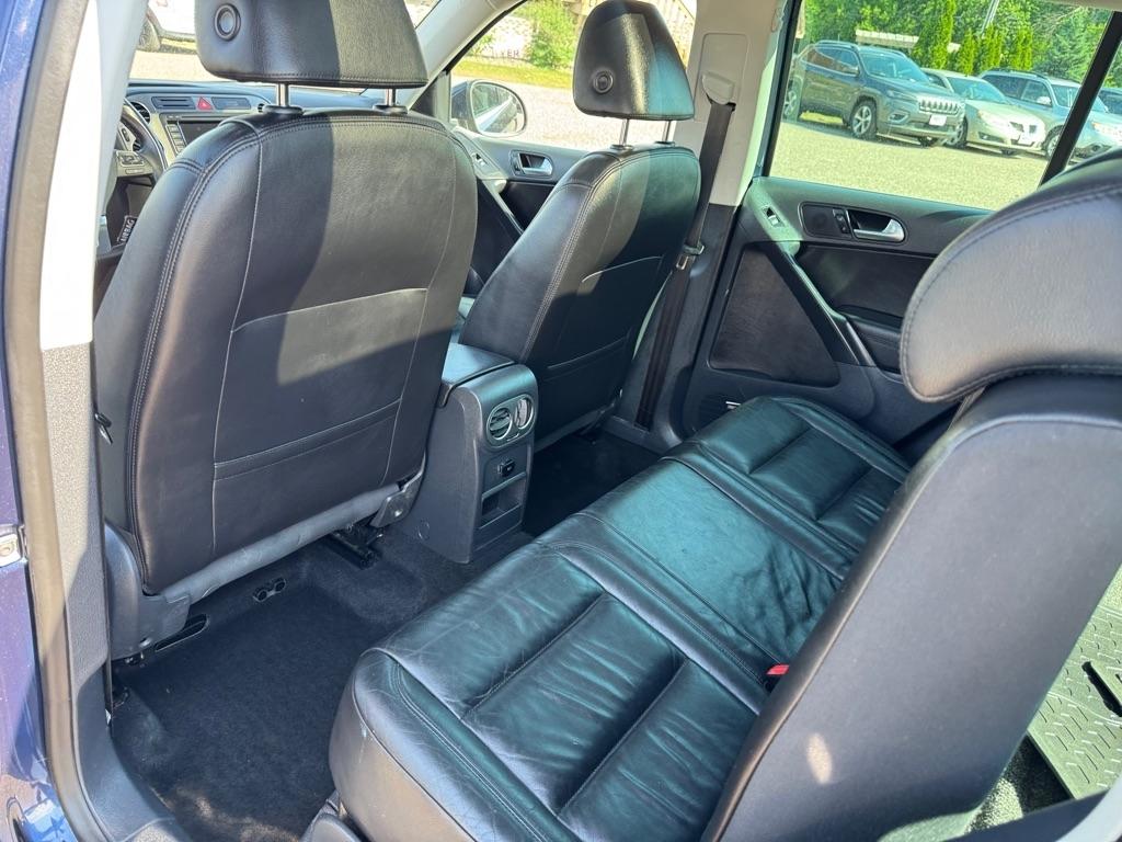 Volkswagen Tiguan 4WD 4dr S 4Motion 2011
