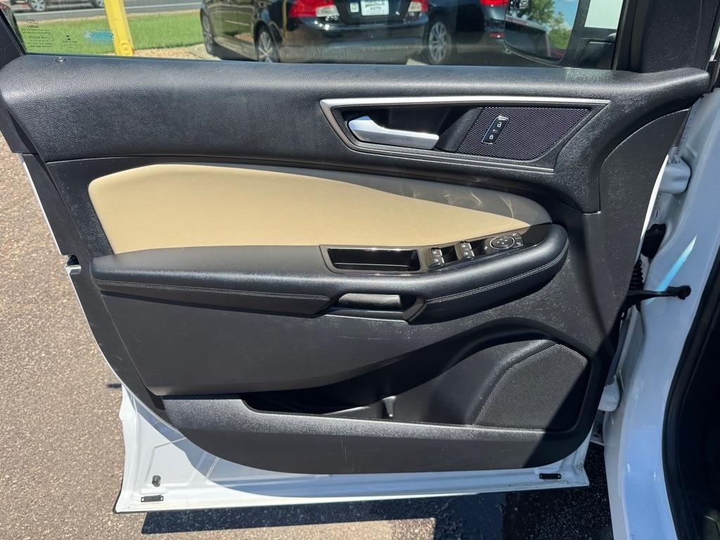 Ford Edge 4dr SEL AWD 2016