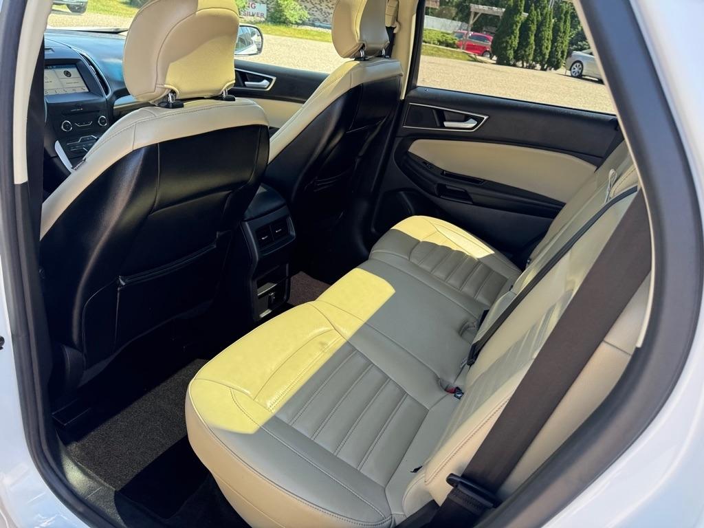 Ford Edge 4dr SEL AWD 2016