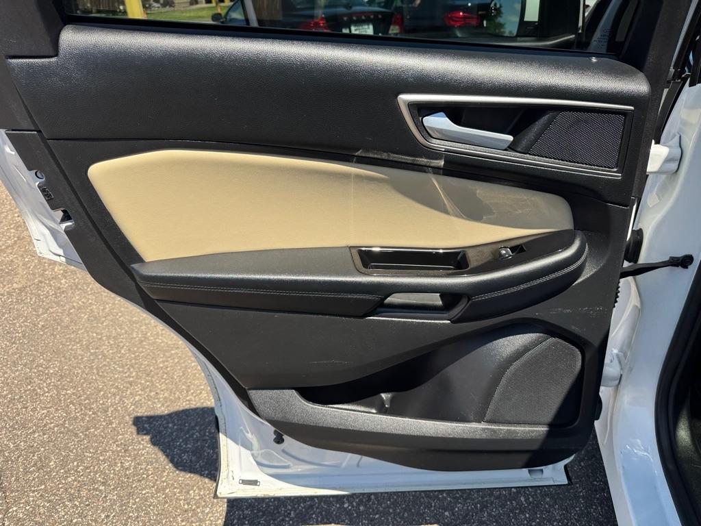 Ford Edge 4dr SEL AWD 2016