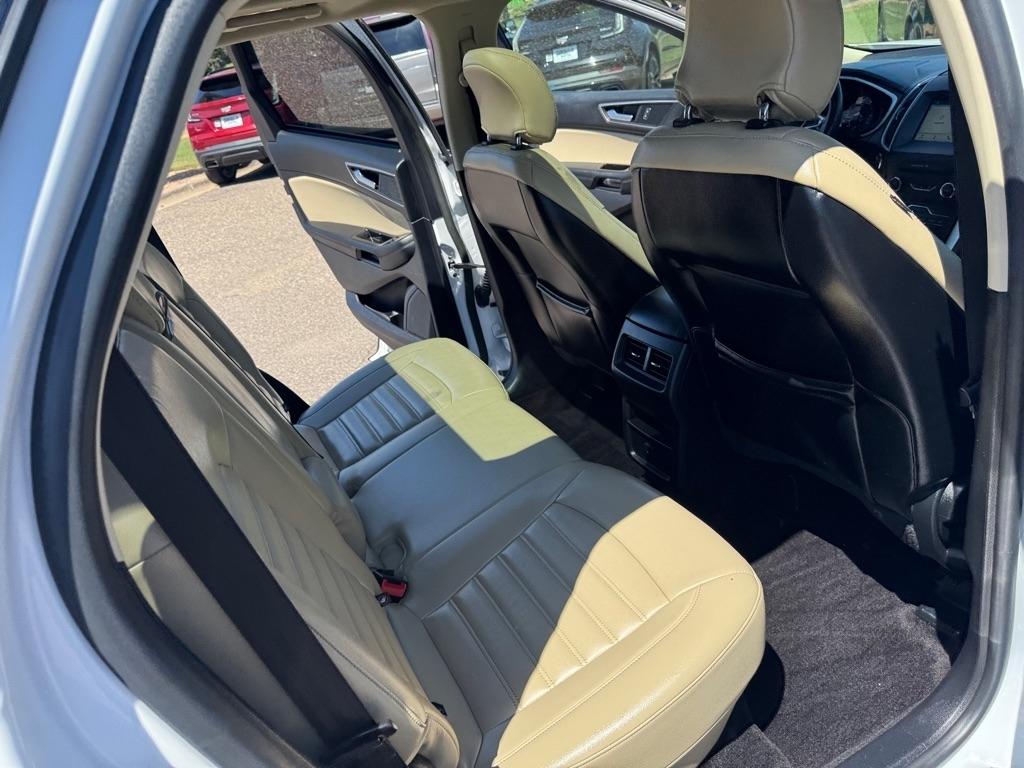 Ford Edge 4dr SEL AWD 2016