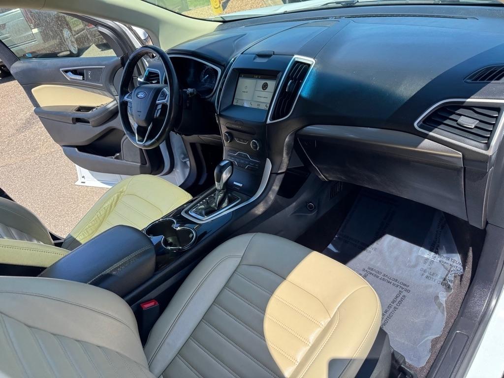 Ford Edge 4dr SEL AWD 2016