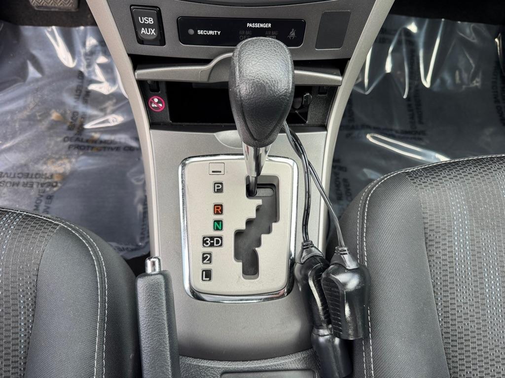 Toyota Corolla 4dr Sdn Auto LE Special Edition (Natl) 2013