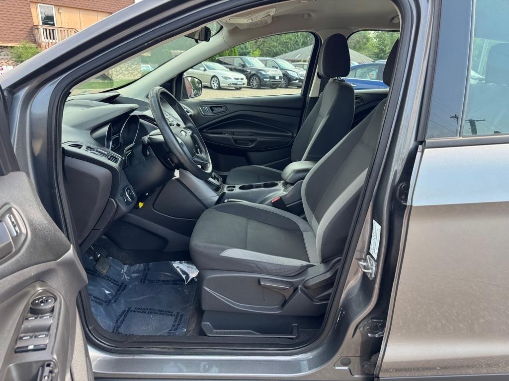 Ford Escape FWD 4dr S 2014