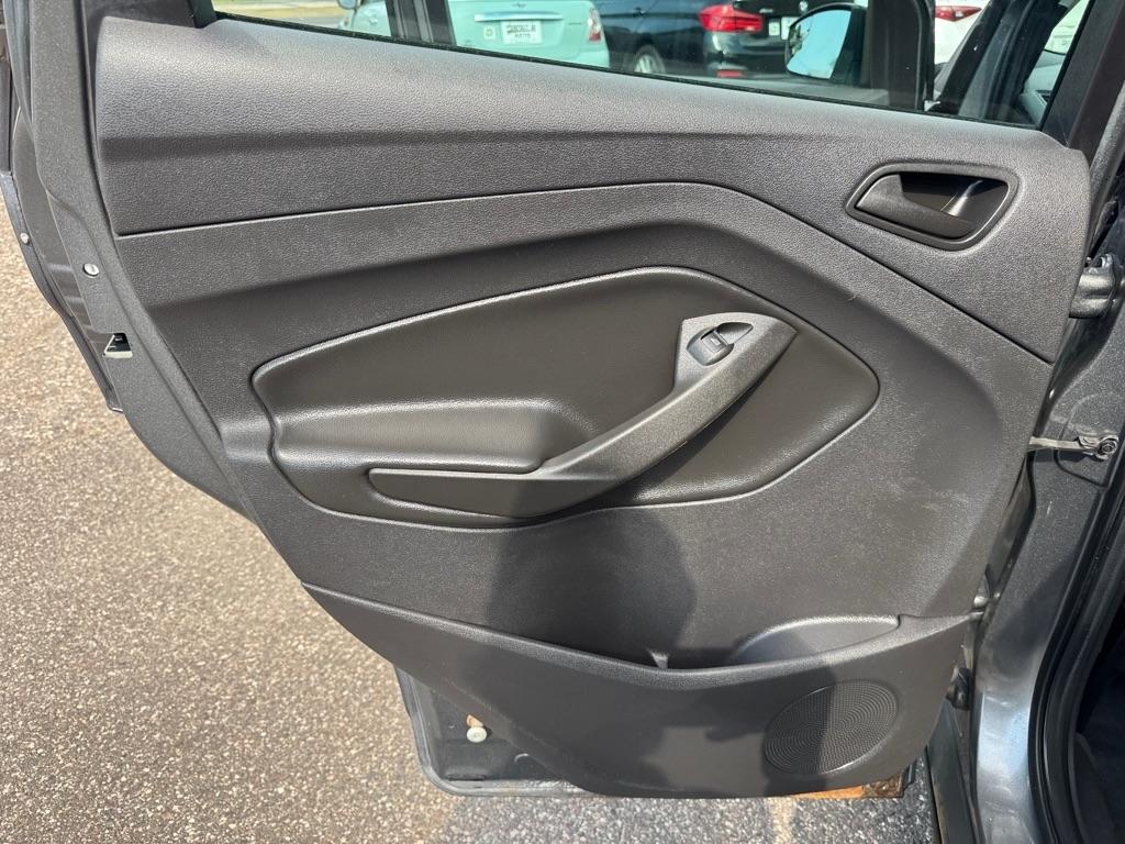 Ford Escape FWD 4dr S 2014