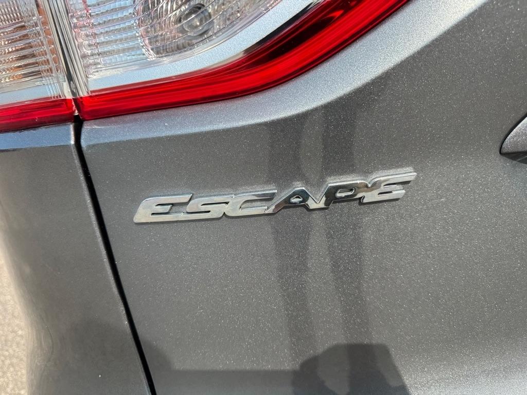 Ford Escape FWD 4dr S 2014