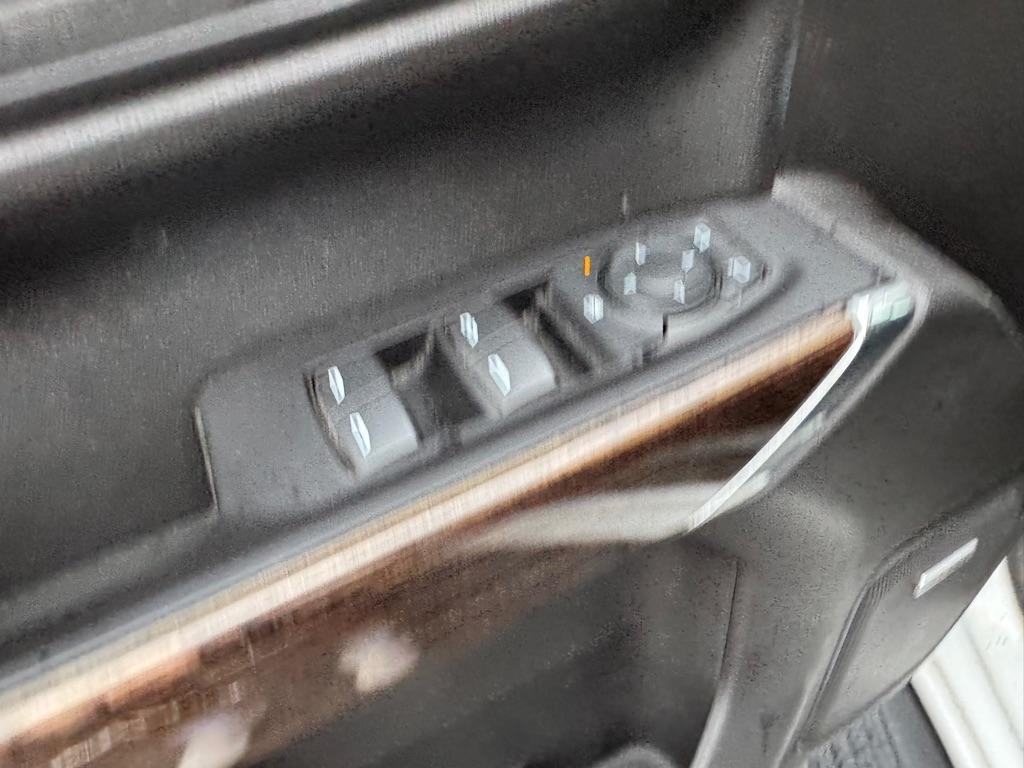 GMC Sierra 1500 4WD Crew Cab 147" Elevation 2020