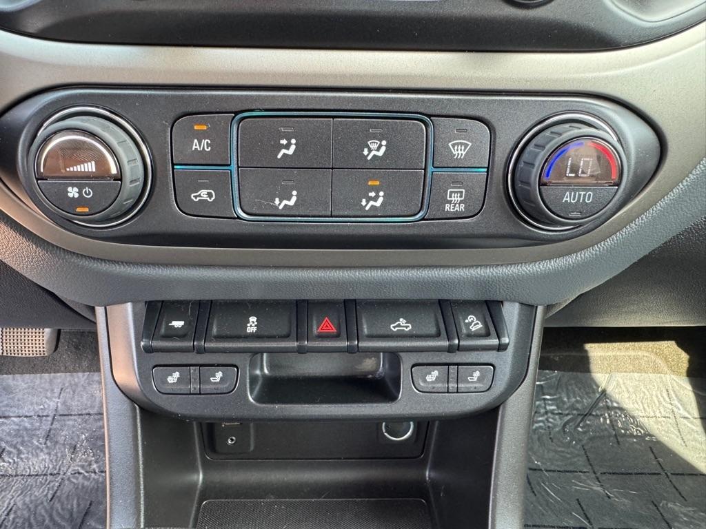 Chevrolet Colorado 4WD Crew Cab 140.5" Z71 2015
